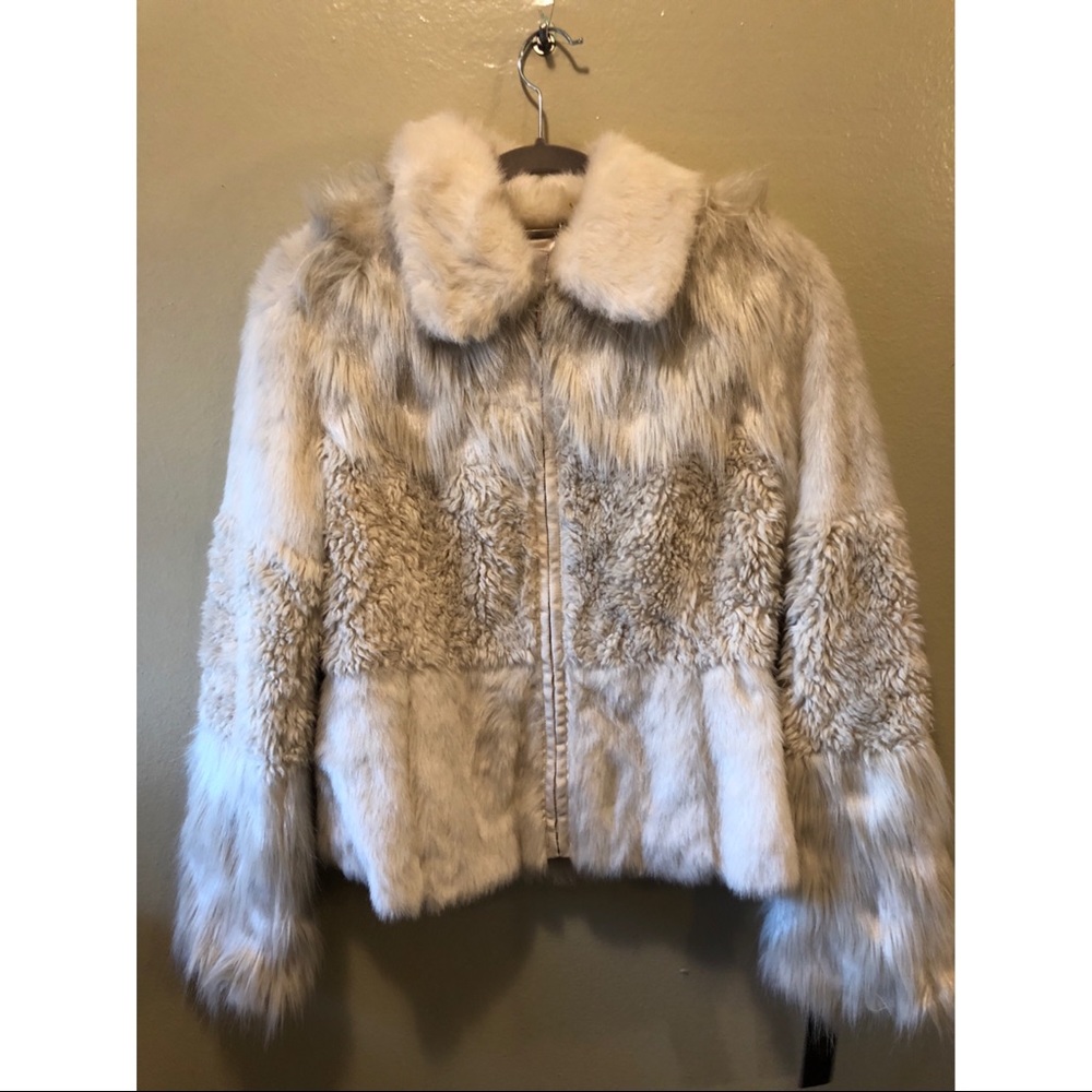 Laundry by Shelli Segal ivory faux fur jacket